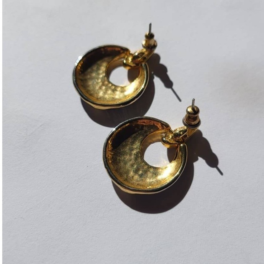 Vintage Gold Tone Navy Blue Enamel Earrings Pierced Clip On - Picture 6 of 7